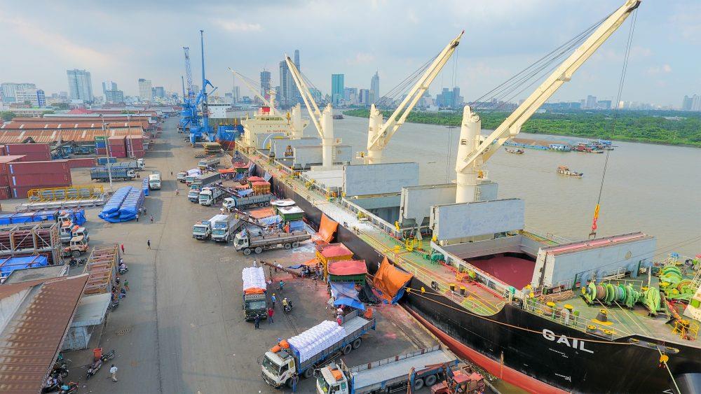 Đẩy mạnh kết nối khai thác hạ tầng cảng biển (28/8/2018)